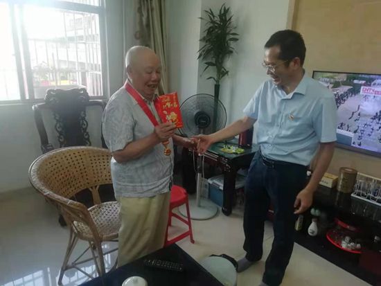 陳亞炳_副本.jpg 陳亞炳_副本.jpg